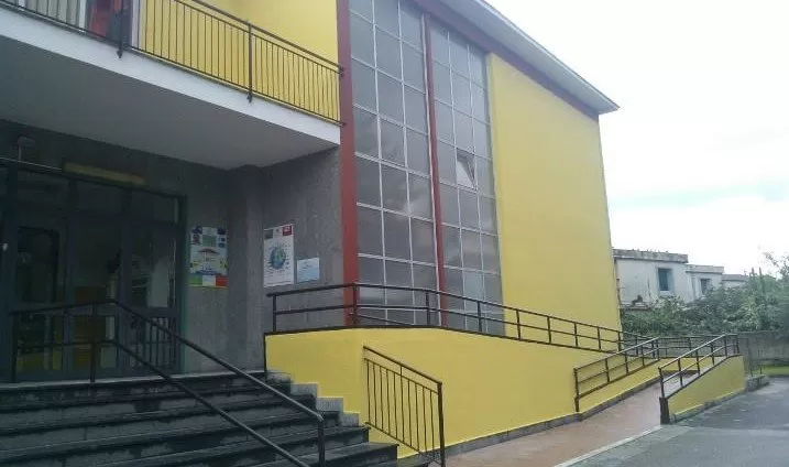 covid-focolaio-qualiano-chiusa-scuola-di-giacomo-santa-chiara
