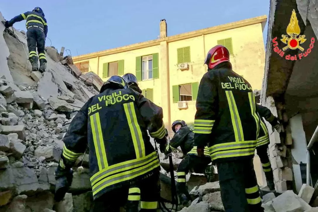 crollo-casa-san-felice-cancello-cosa-successo-esplosione