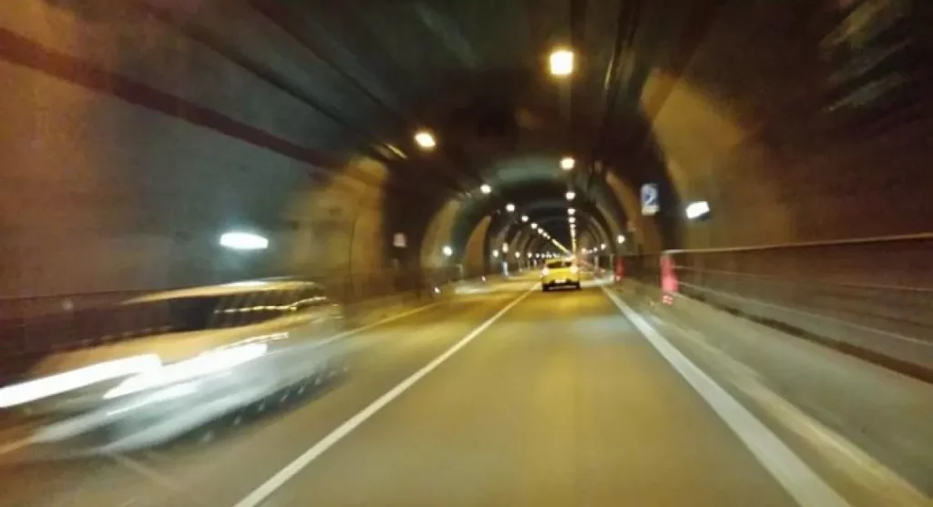 incidente stradale galleria 26 novembre