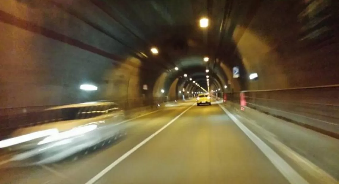 incidente stradale galleria 26 novembre