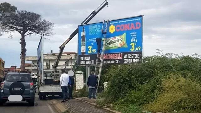 casaluce cartelloni pubblicitari abusivi 21 novembre