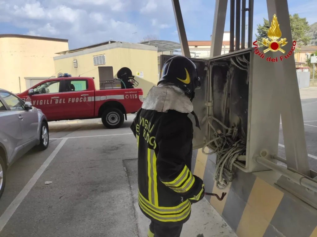 maddaloni incendio clinica 7 novembre
