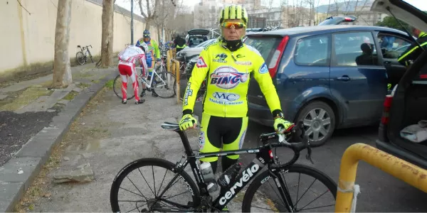 boscoreale-ciclista-cade-buca-incidente-muore
