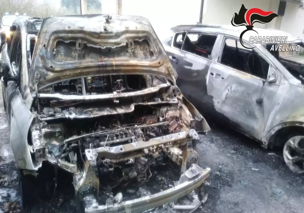 Forino incendio auto 1 dicembre