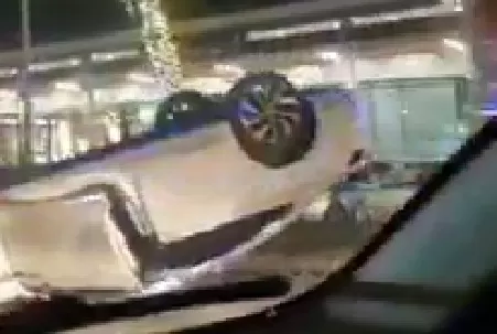incidente caserta auto ribalta 3 dicembre