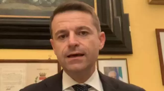 sindaco sorrento covid domenica casa 3 dicembre