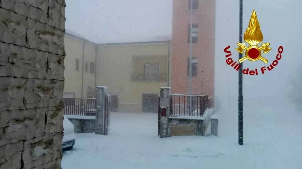 avellino-scuole-chiuse-neve-11-gennaio-dove-elenco