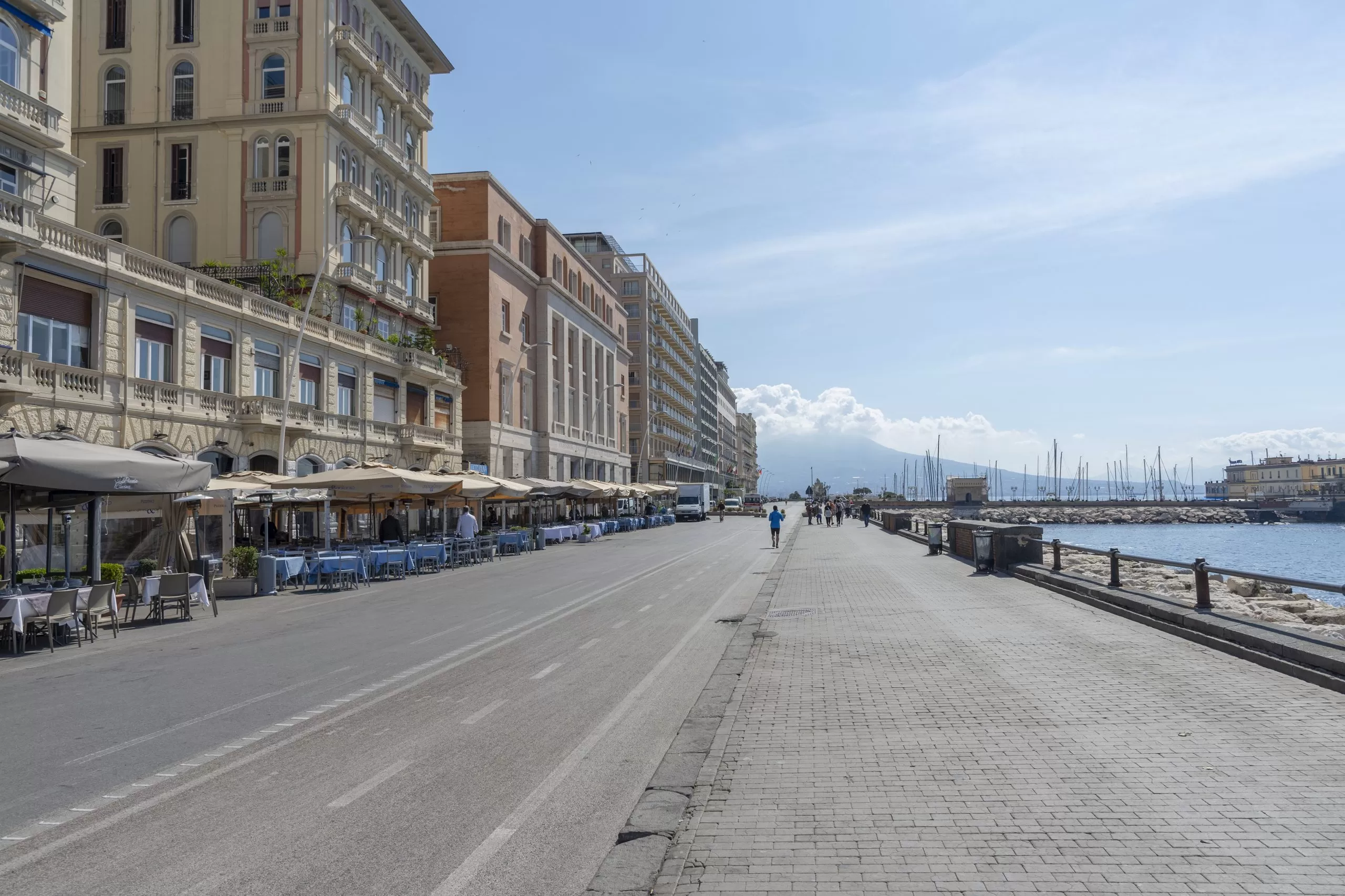 lungomare napoli tavolini bar progetto restyling