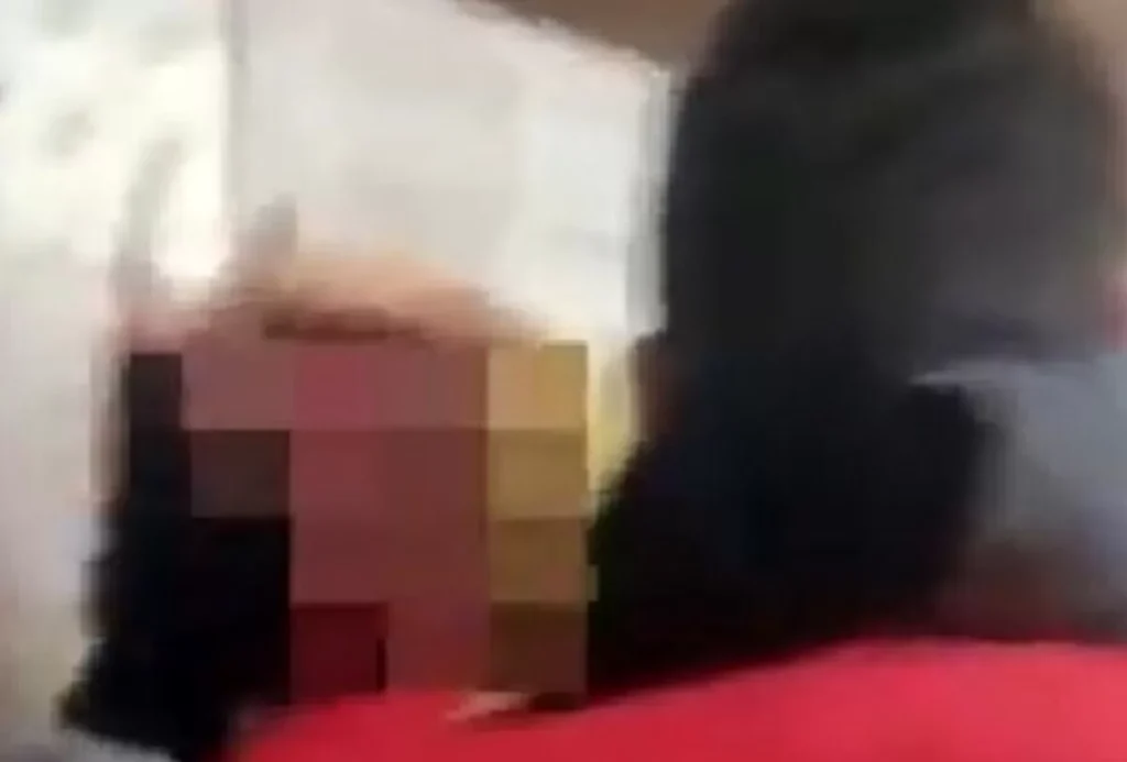 napoli-ragazza-aggredita-panificio-amante