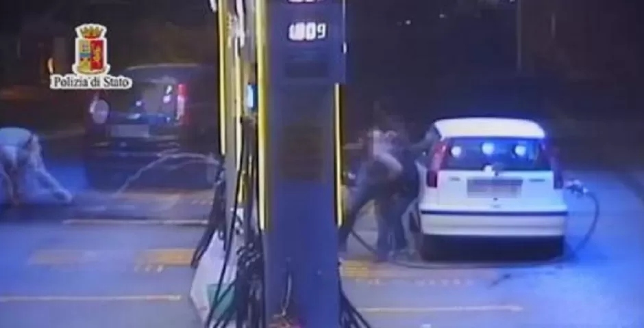 rapina-pompa-benzina-maddaloni-arrestato