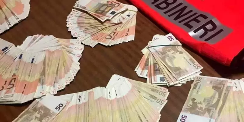 arresti-droga-castello-cisterna-18mila-euro