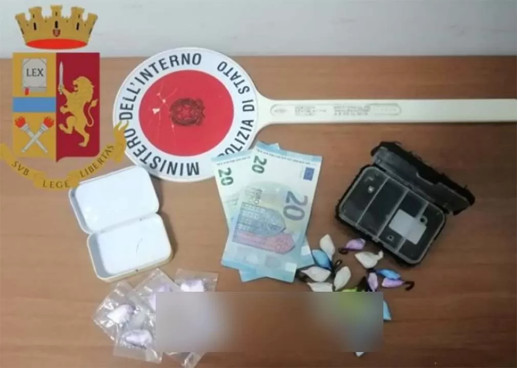 droga-provincia-caserta-arrestato-spacciatore-sperona-auto-polizia