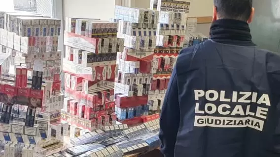 napoli sequestro sigarette contrabbando 14 febbraio