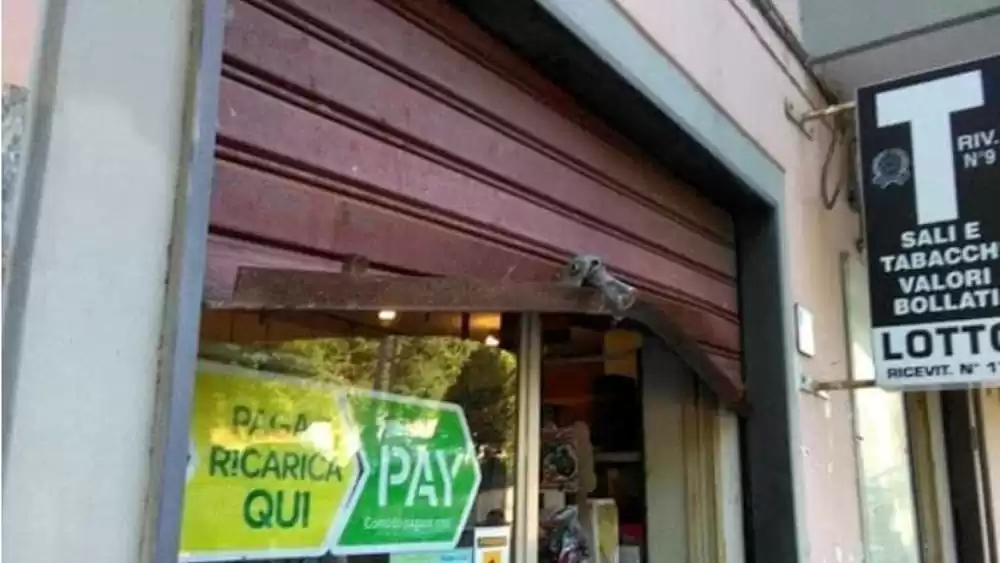 sessa aurunca colpo bar tabacchi