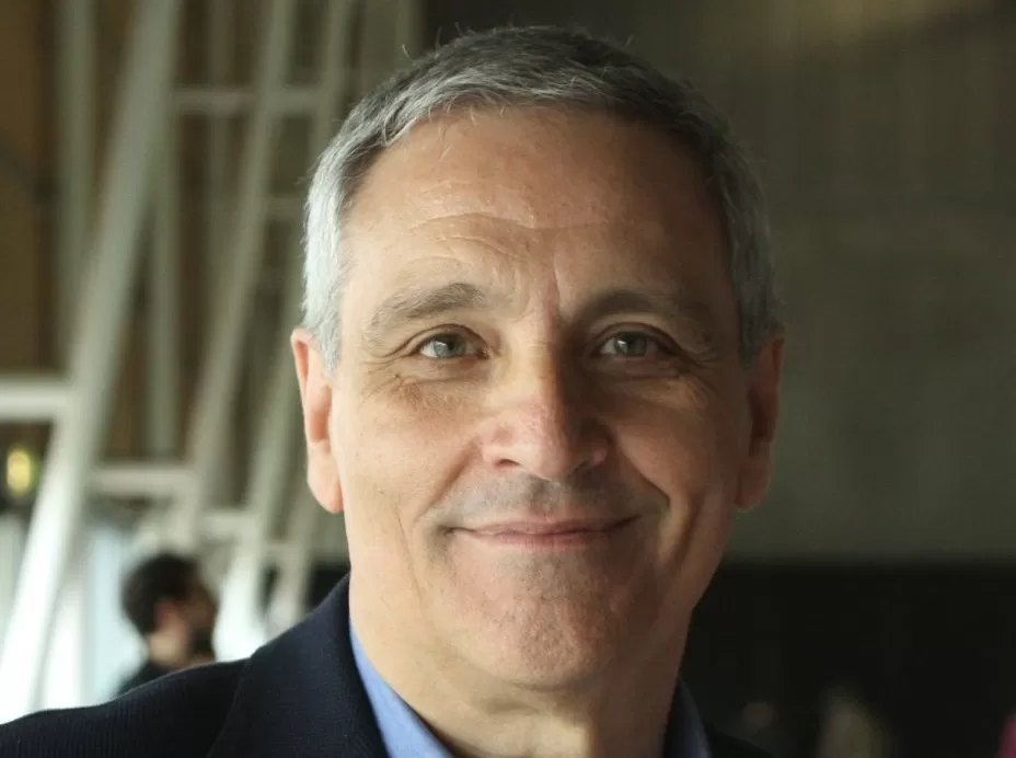 maurizio-de-giovanni-salerno-polemica-social-tifosi