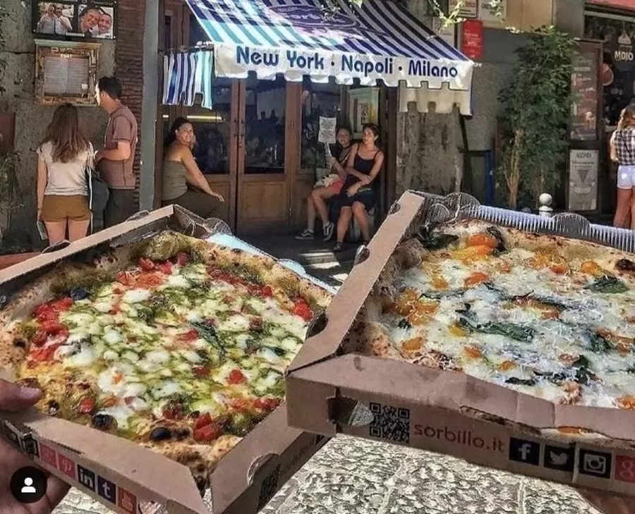 britney-spears-pizza-sorbillo