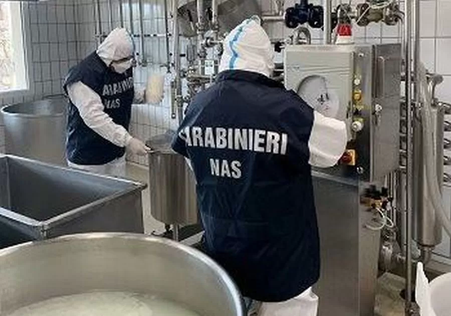 benevento-chiuso-caseificio-valle-caudina-26-aprile