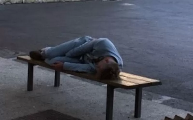 sessa aurunca morto panchina lavoro