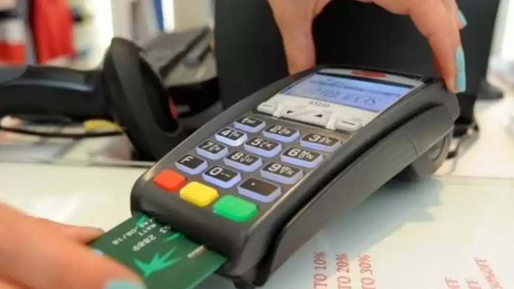 San Giovanni Teduccio carta credito rubata telefono