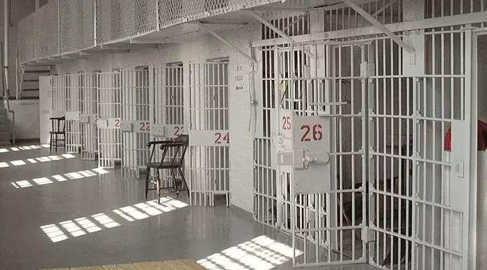 aversa arrestato maltrattamenti famiglia