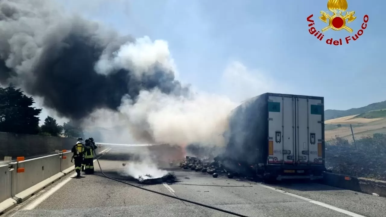 camion incendio a16
