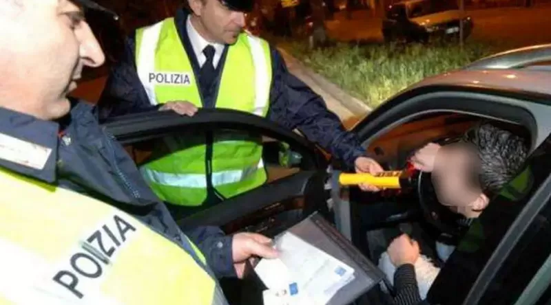 pompei guida ebrezza danneggia volante