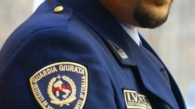 cardarelli fila testata guardia giurata