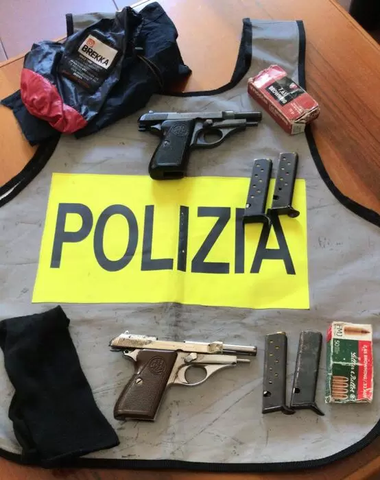 quindici arma munizioni