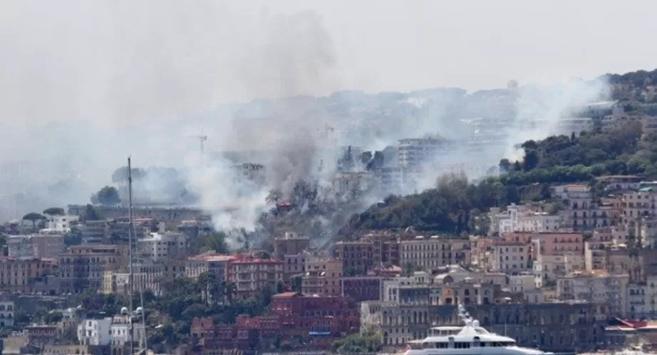incendio napoli posillipo