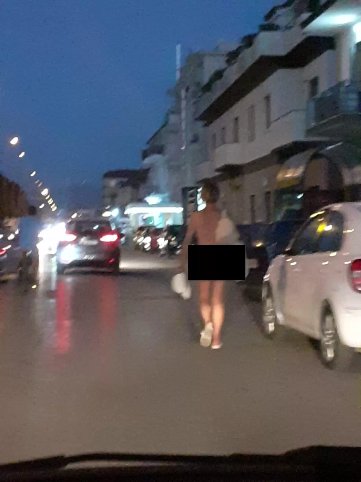 baia domizia donna nuda