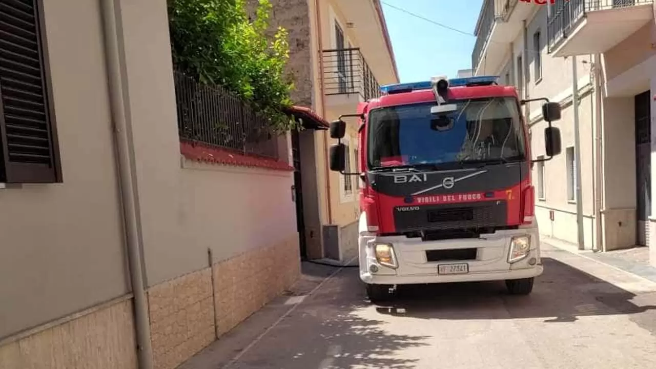 incendio appartamento mondragone