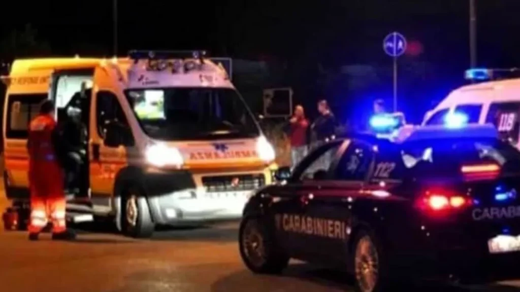 cassino ruba ambulanza schianto