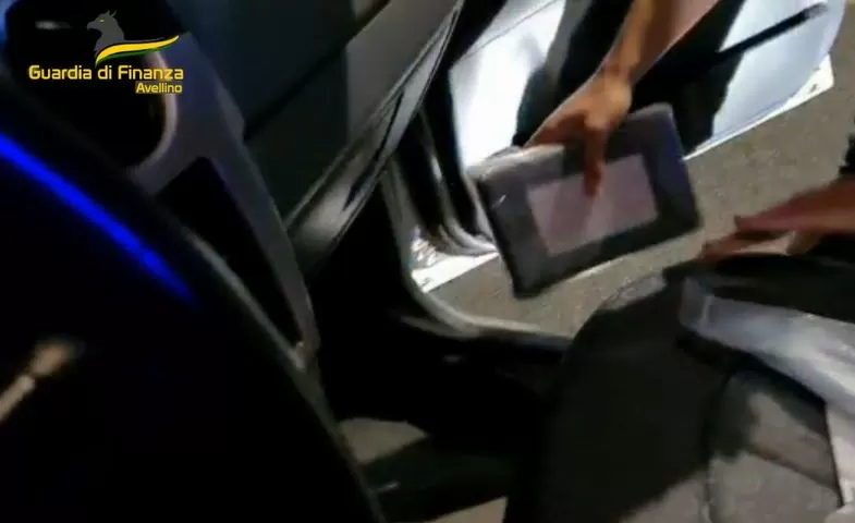 avellino-sequestro-cocaina-arresto-autostrada