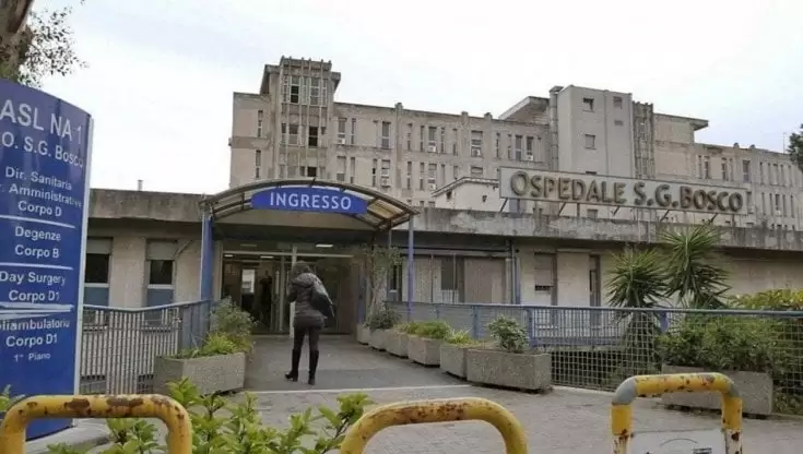 napoli ospedale senza pronto soccorso muore