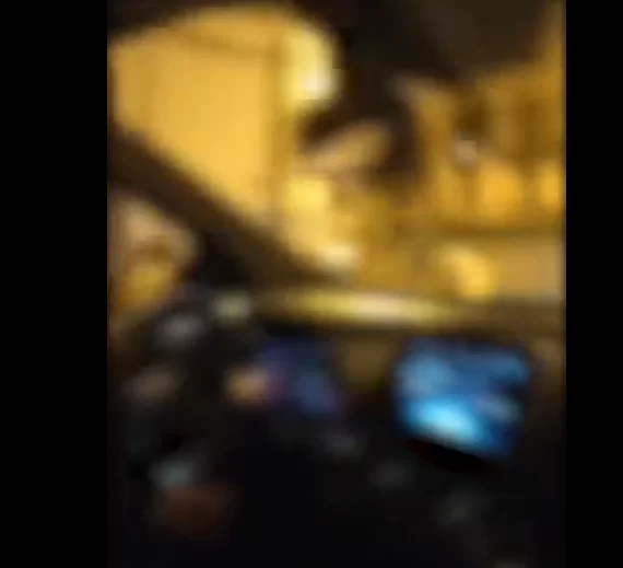 Cicciano bambino guida auto