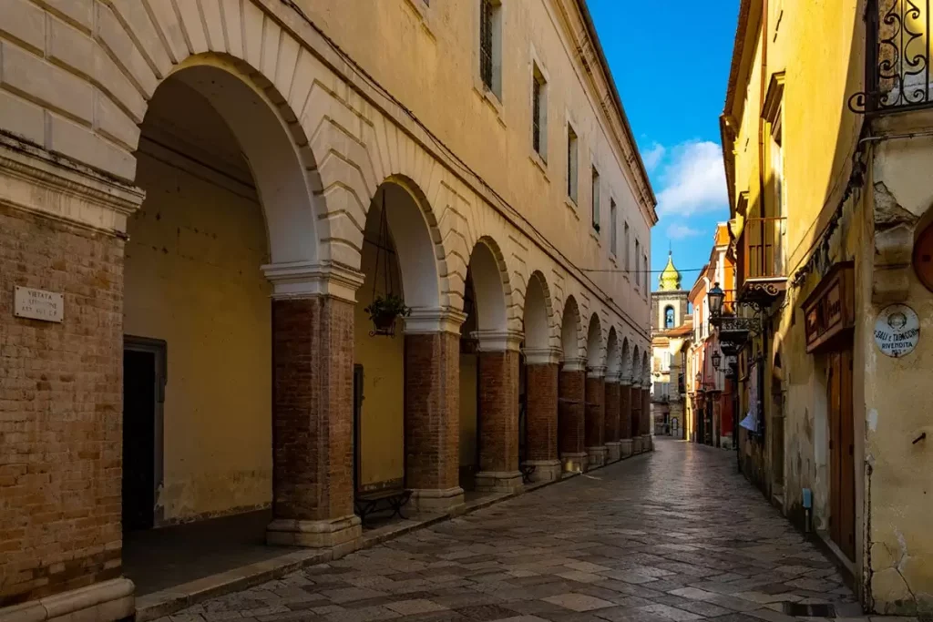 santa-agata-goti-orari-uffici-comunali-polemica