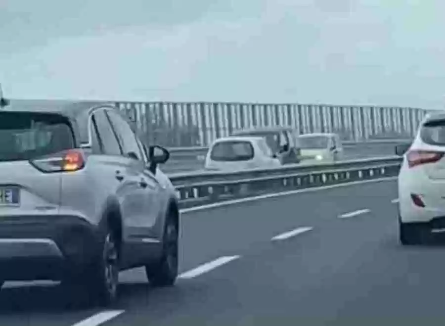 asse-mediano-auto-contromano-grumo-nevano