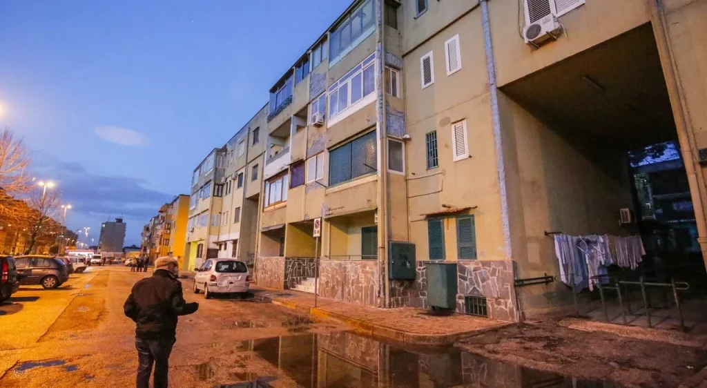 troupe giornalistica derubata afragola