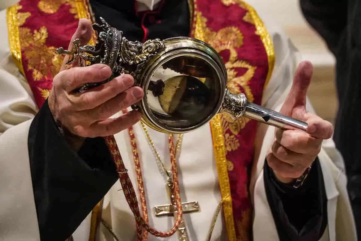 sangue san gennaro non si scioglie cosa succede