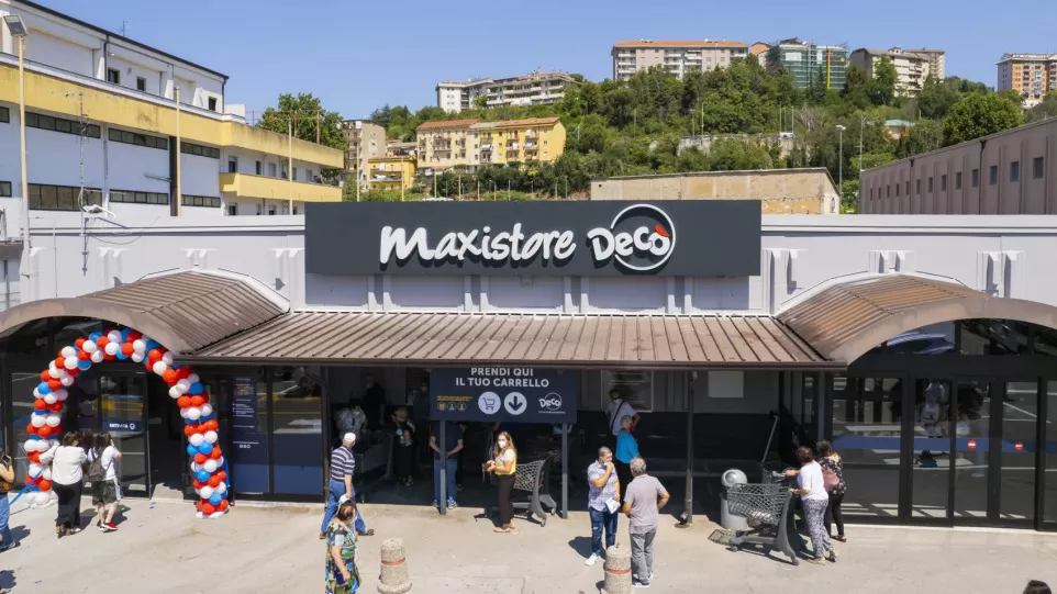 caserta-nuovo-store-deco-via-isonzo