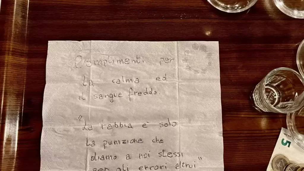 attesa-ristorante-sorrento-terroni-proprietari-messaggio-cliente
