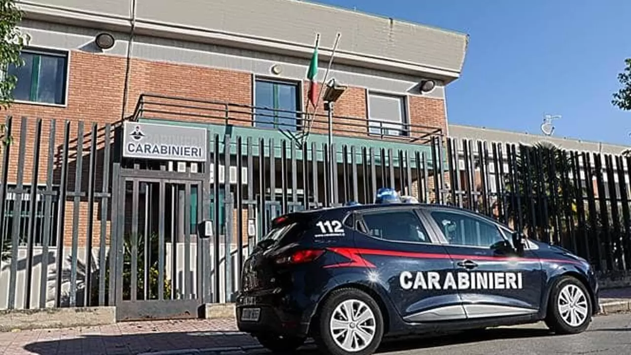 mondragone furto deposito impesa edile