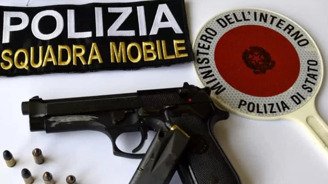 caserta-nasconde-pistola-lavandino-arrestato
