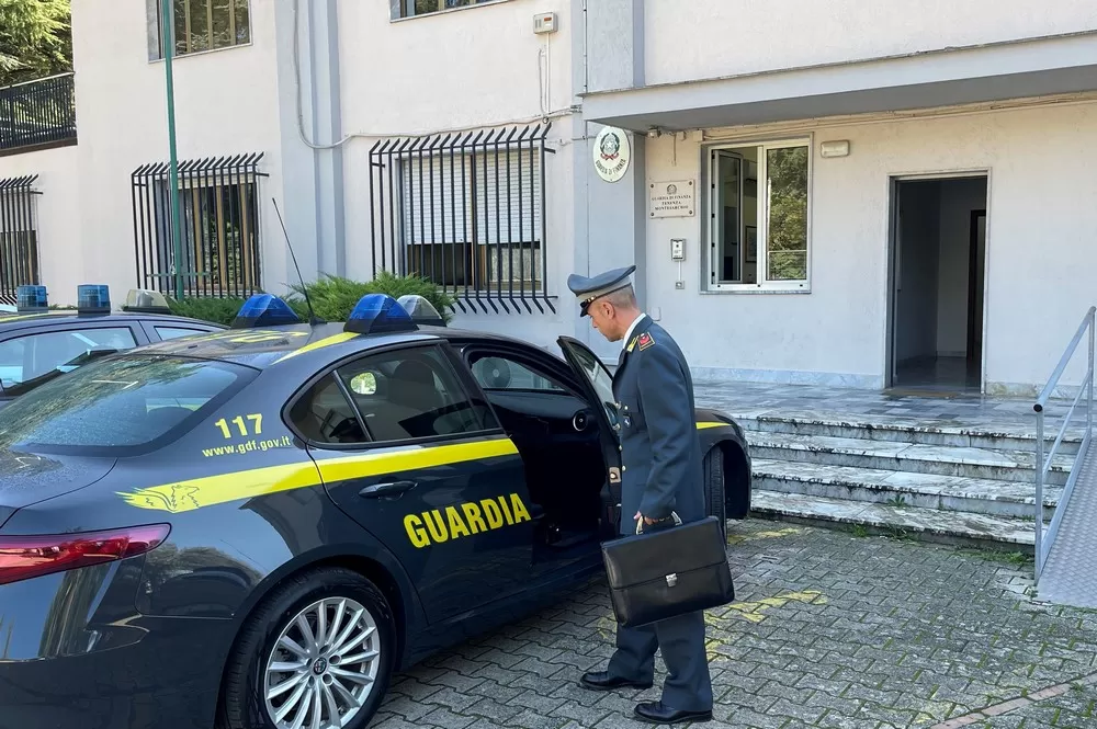 valle caudina sequestro beni attività prodotti pirotecnici