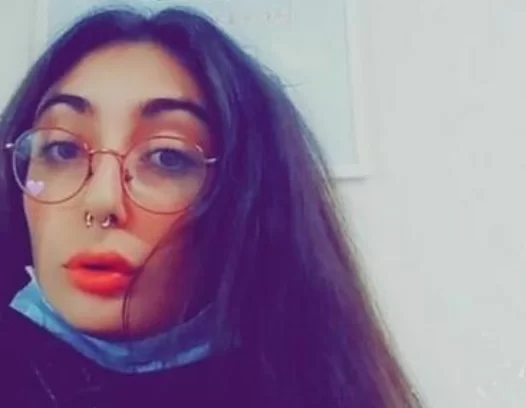 caserta ragazza suicida lettera amica