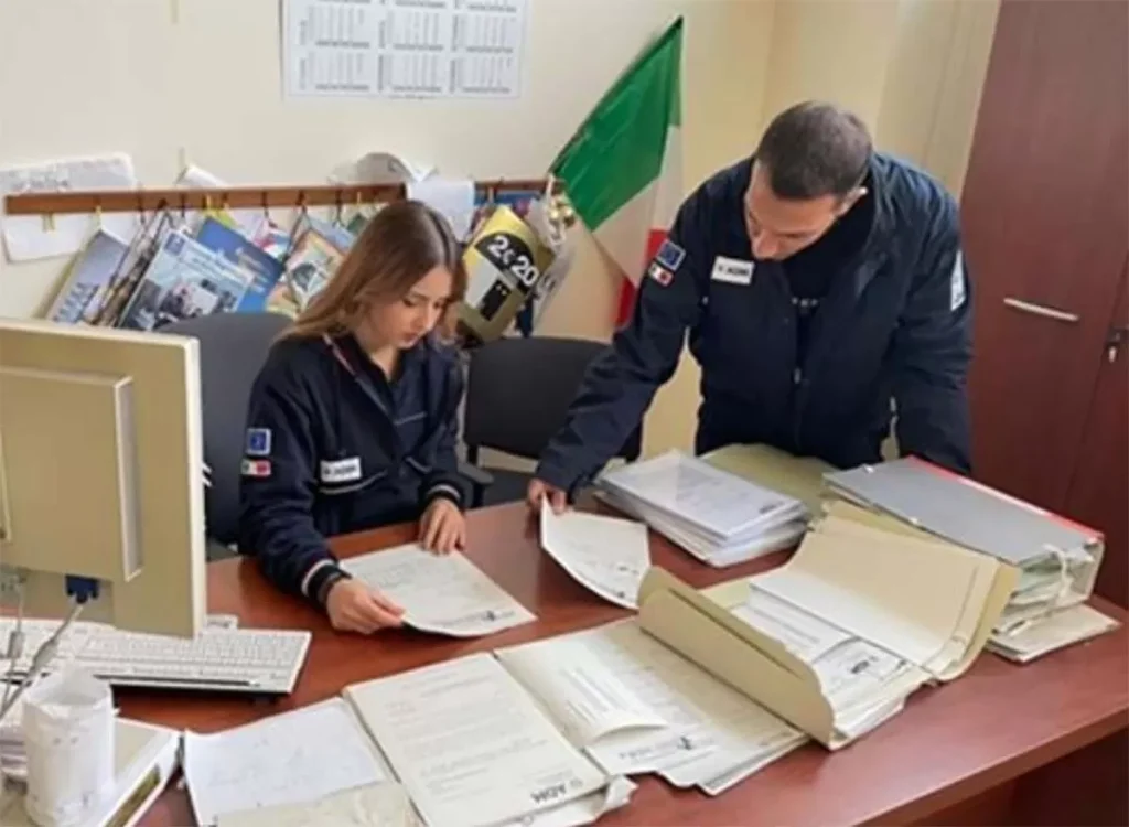 napoli scoperta frode fiscale