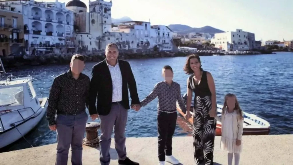 frana-ischia-famiglia-monti-storia