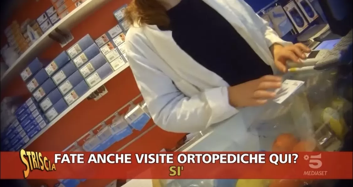 napoli-luca-abete-dottor-punzo-striscia-notizia