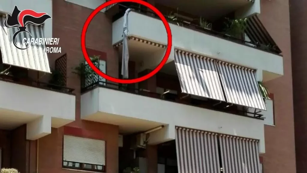 lancia-balcone-tentare-fuga-napoli-arrestato-latitante