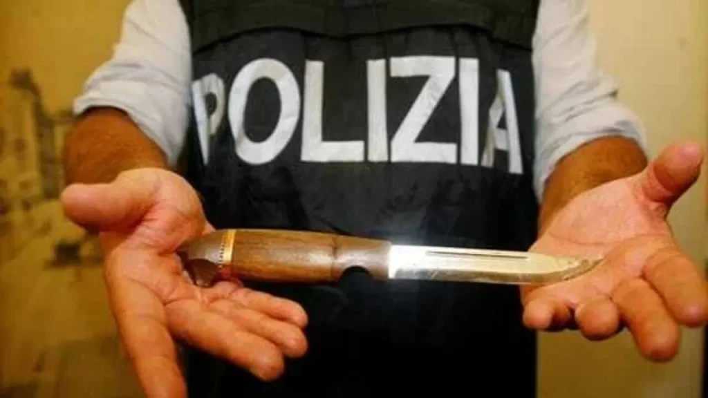 fermato coltello tasca marcianise